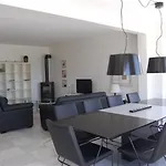 Fantastic Renovated Annex Вілла