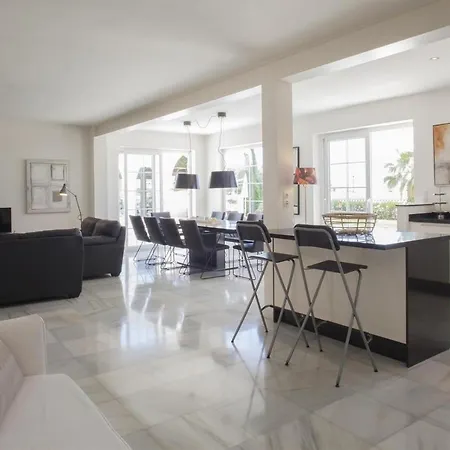 Fantastic Renovated Annex * Fuengirola