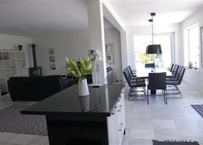 Villa Fantastic Renovated Annex Fuengirola