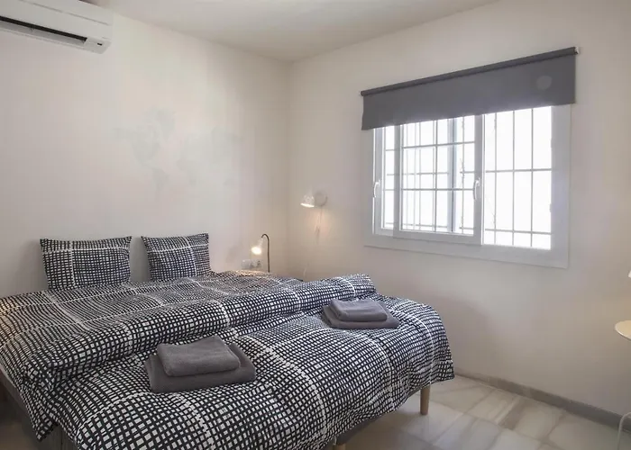 Fantastic Renovated Annex Villa *