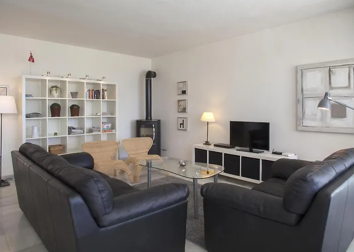 Fantastic Renovated Annex Villa